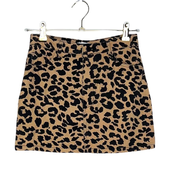 Revolve SUPERDOWN Leopard Print Denim set - Picture 11 of 16